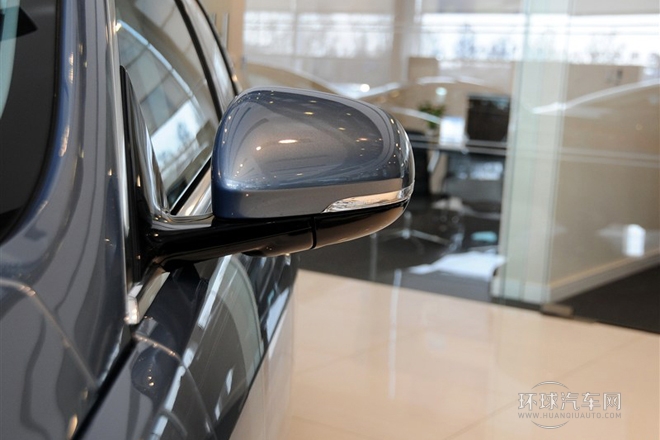 2014款 XF 2.0T 風(fēng)華版