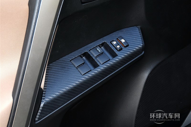 2013款 2.0L 手動兩驅都市版