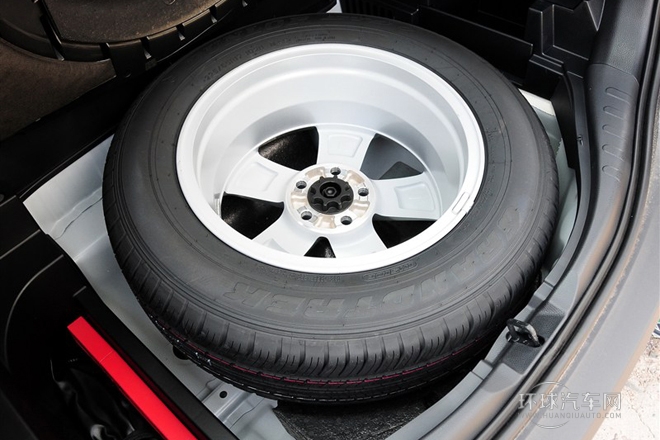 2013款 2.0L CVT兩驅都市版