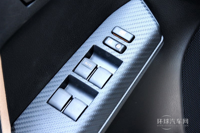 2013款 2.0L CVT兩驅都市版