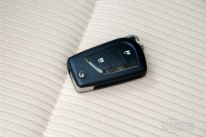 2013款 2.0L CVT四驅風尚版