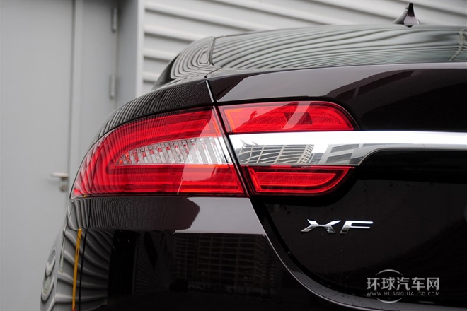 2014款 XF 2.0T 豪華版