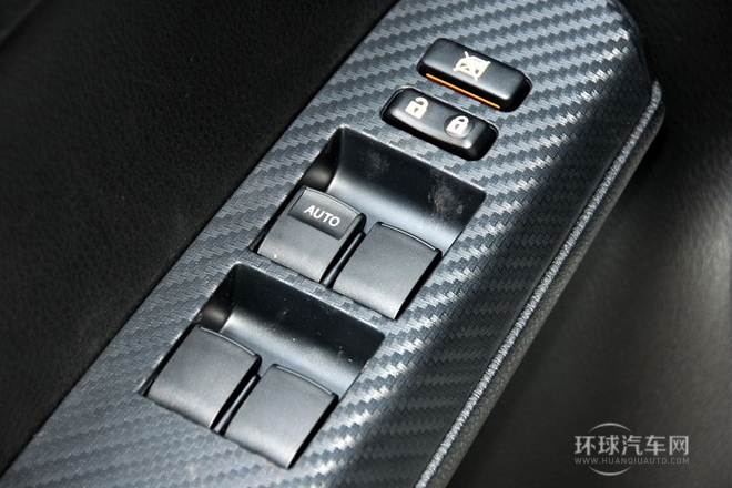 2013款 2.0L CVT四驅新銳版