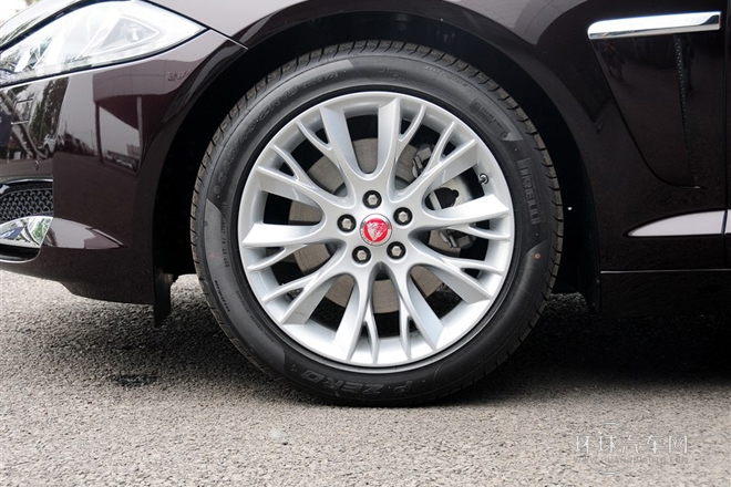 2014款 XF 2.0T 奢華版