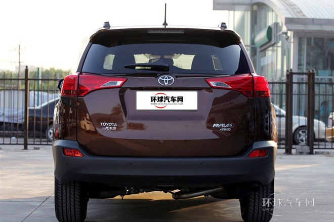 2013款 2.5L 自動四驅(qū)豪華版