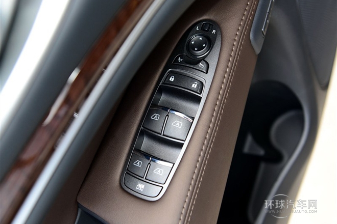 2014款 2.5T Hybrid 兩驅卓越版