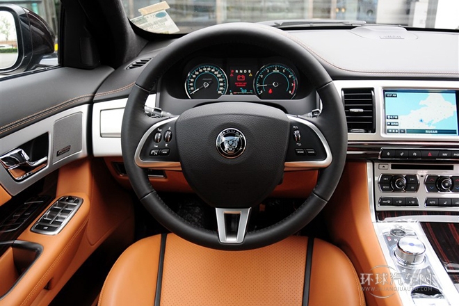 2014款 XF 2.0T 奢華版