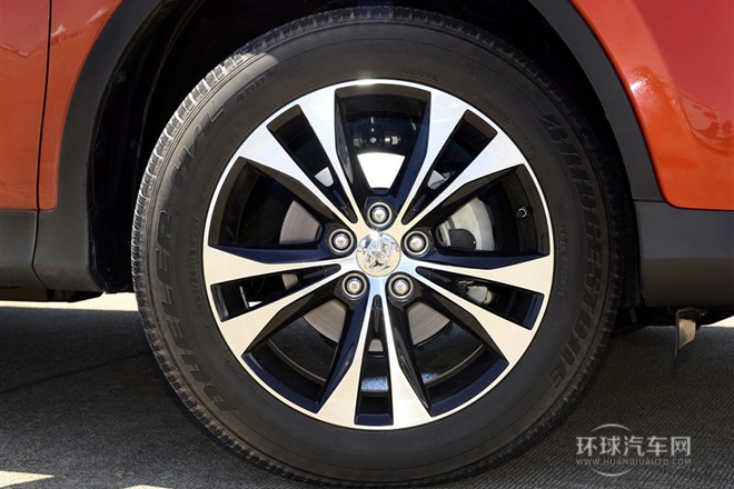 2013款 2.5L 自動四驅尊貴版