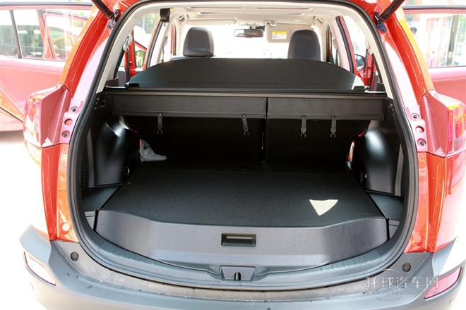 2013款 2.5L 自動四驅(qū)尊貴版