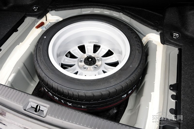 2012款 V6 2.5L Royal 導(dǎo)航版