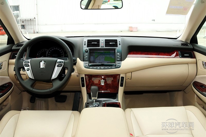 2012款 V6 2.5L Royal 導航版