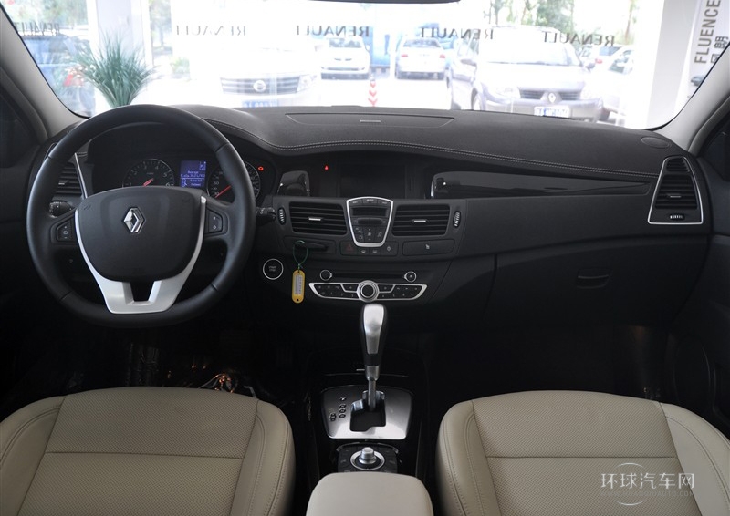 2011款 2.0T 豪華導(dǎo)航版