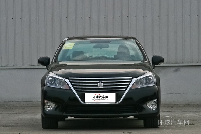 2012款 V6 2.5L Royal Saloon