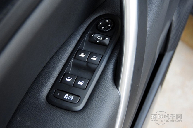 2014款 1.6T 自動尊貴型