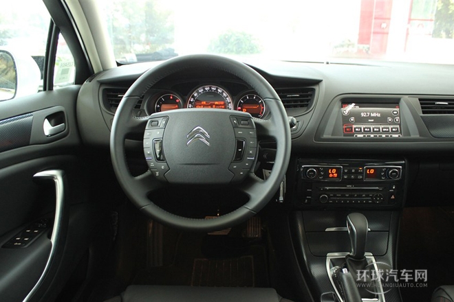 2014款 1.6T 自動尊享型