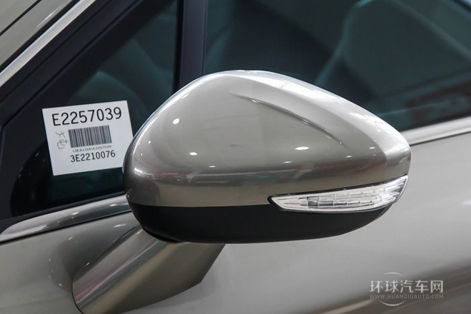 2014款 2.0L 自動尊享型