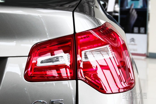 2014款 2.0L 自動尊享型