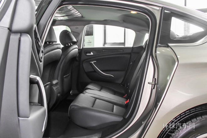 2014款 2.0L 自動尊享型