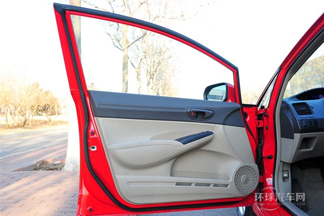 2012款 1.8L 自動(dòng)