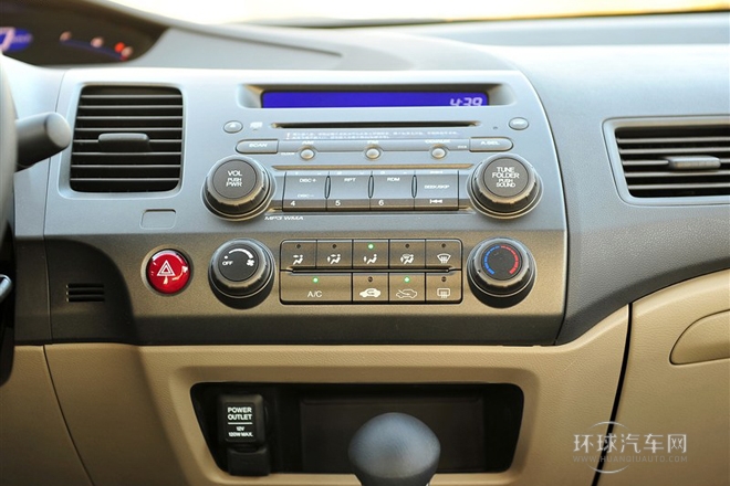 2012款 1.8L 自動(dòng)