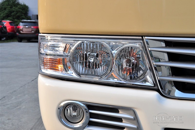 2013款 4.0L汽油豪華版 20座6GR