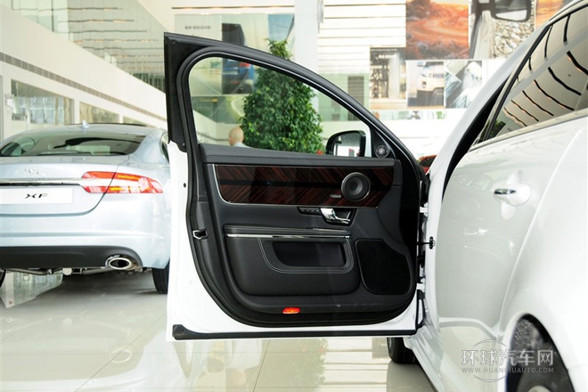 2013款 XJL 5.0 SC 巔峰創世版 四座