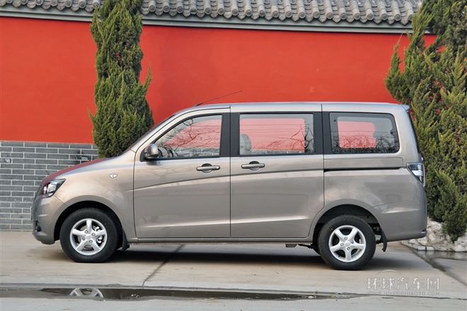 2012款 1.3L標(biāo)準(zhǔn)型