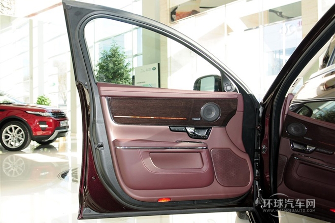 2013款 XJL 5.0 SC 巔峰創(chuàng)世版 五座