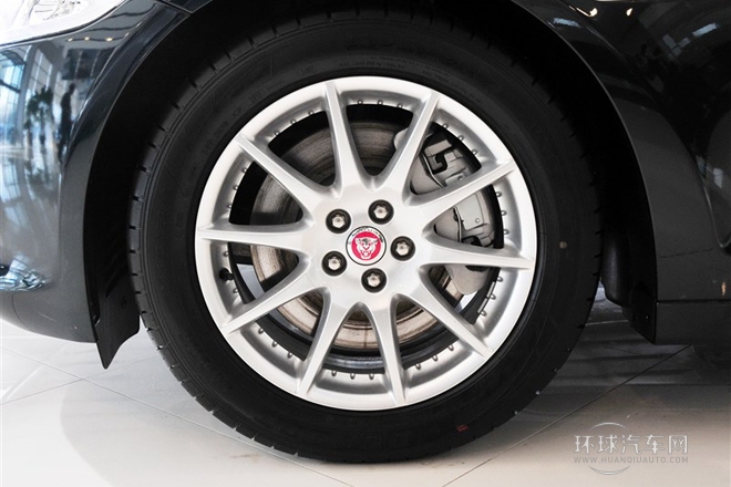 2014款 XJL 2.0T 兩驅典雅商務版