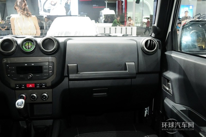 2014款 2.4L 手動酷野版