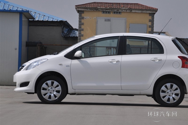 2011款 1.3E 自動魅動版