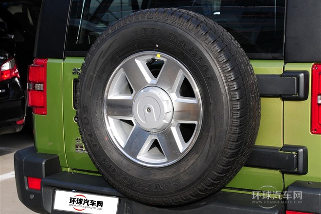 2014款 2.4L 手動酷野版