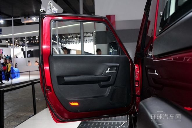 2014款 2.4L 手動(dòng)征途版