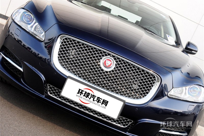 2014款 XJL 2.0T 兩驅全景商務版