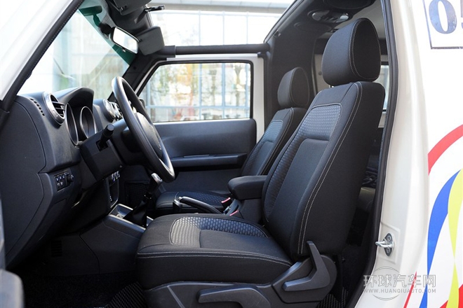 2014款 2.4L 手動穿越版