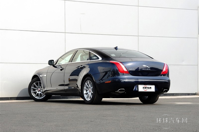 2014款 XJL 2.0T 兩驅全景商務版