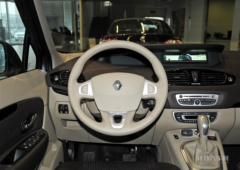 2012款 2.0 大風景舒適版