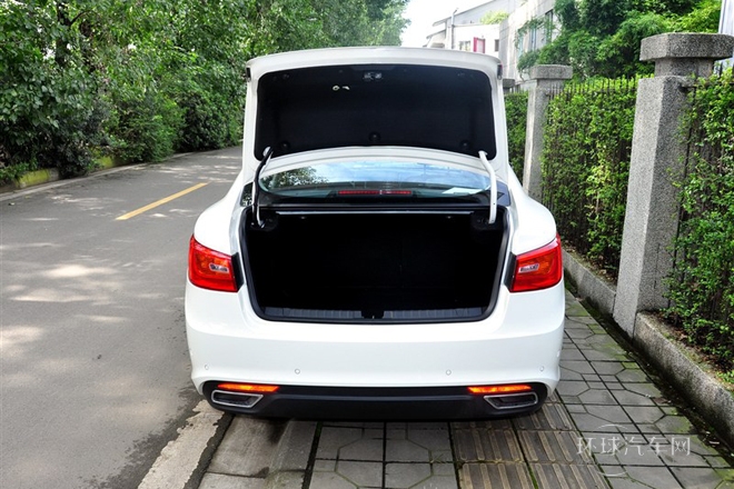 2014款 2.0T 自動舒適型