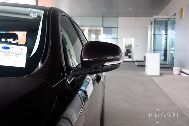 2014款 XJL 2.0T 兩驅尊享商務版