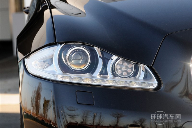 2014款 XJL 3.0 SC 兩驅(qū)旗艦商務版