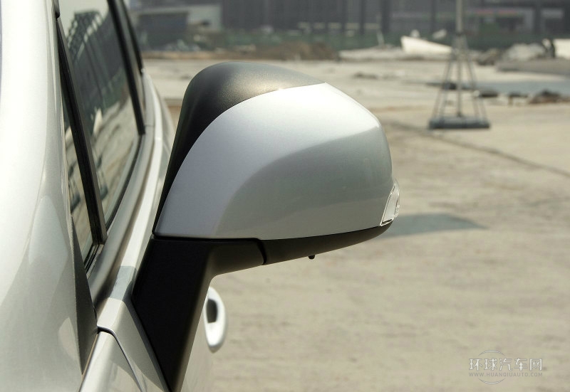 2012款 2.0 風(fēng)景時(shí)尚版