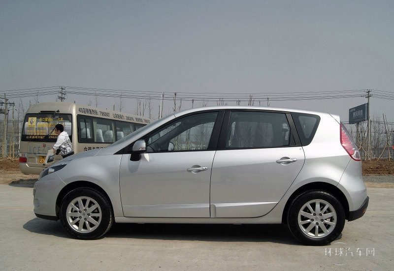 2012款 2.0 風景時尚版