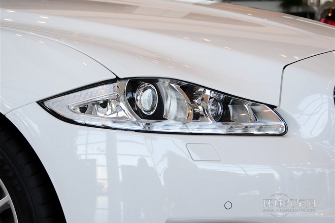 2014款 XJL 3.0 SC 兩驅全景商務版