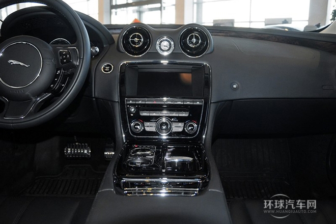 2014款 XJL 3.0 SC 兩驅(qū)全景商務(wù)版