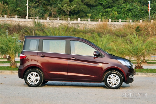 2013款 1.2L 手動(dòng)精英型