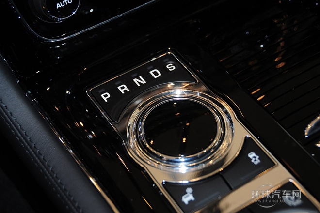 2014款 XJL 3.0 SC 四驅(qū)旗艦商務(wù)版