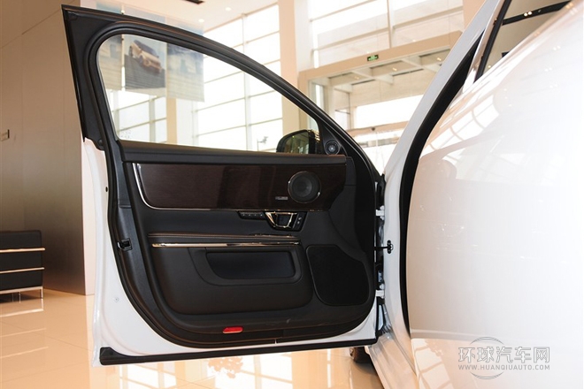 2014款 XJL 3.0 SC 四驅旗艦商務版