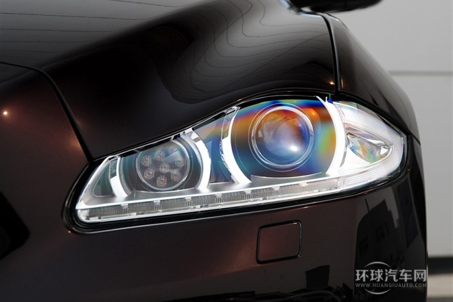 2014款 XJL 3.0 SC 四驅(qū)全景商務(wù)版