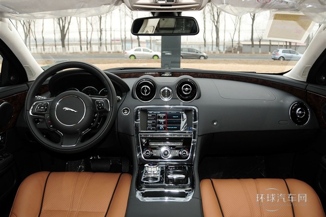 2014款 XJL 3.0 SC 四驅尊享商務版