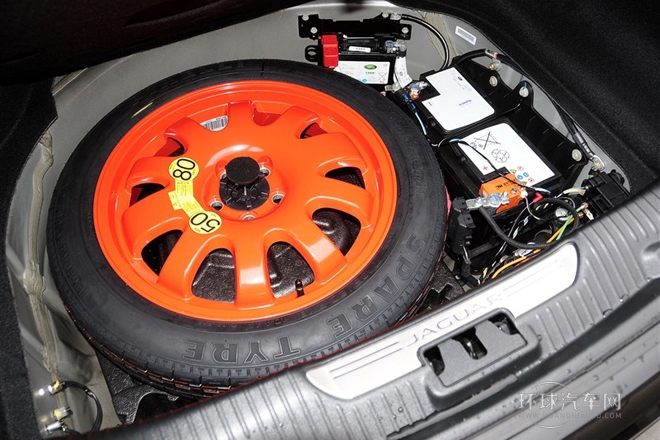 2014款 XJL 3.0 SC 四驅尊享商務版